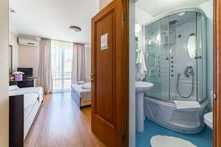 Гостиница Марко Поло Анапа Номер "Комфорт Плюс"-6