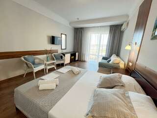 Гостиница Марко Поло Анапа Номер "Семейный Плюс"-2