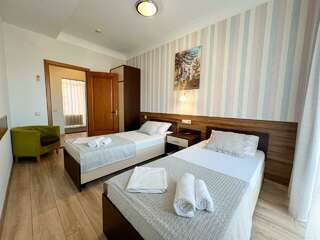 Гостиница Марко Поло Анапа Номер "Семейный Плюс"-6